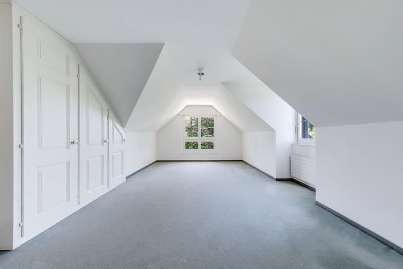 Magnifique propriété familiale avec piscine et vaste parcelle (12)