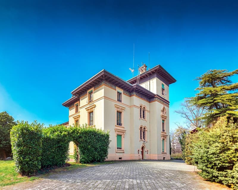 Appartement B: 180m² au 1er étage - Maison Maître 1893 rénovée (1)