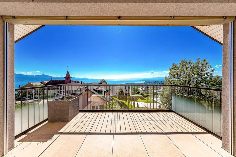 Attique avec vue splendide à Belmont-sur-Lausanne (1)