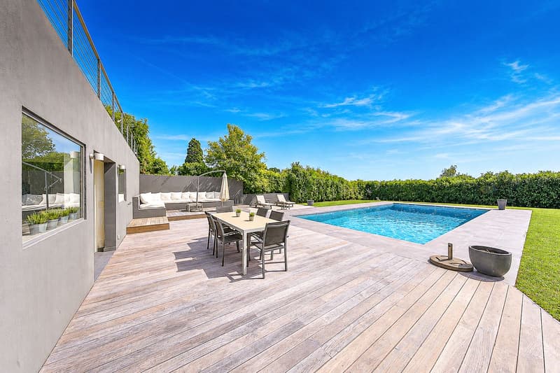 Superbe villa avec panorama sur le Léman, les Alpes et le Mont-Blanc (3)