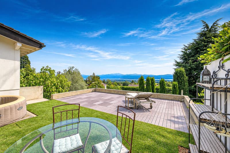 Superbe villa avec panorama sur le Léman, les Alpes et le Mont-Blanc (4)