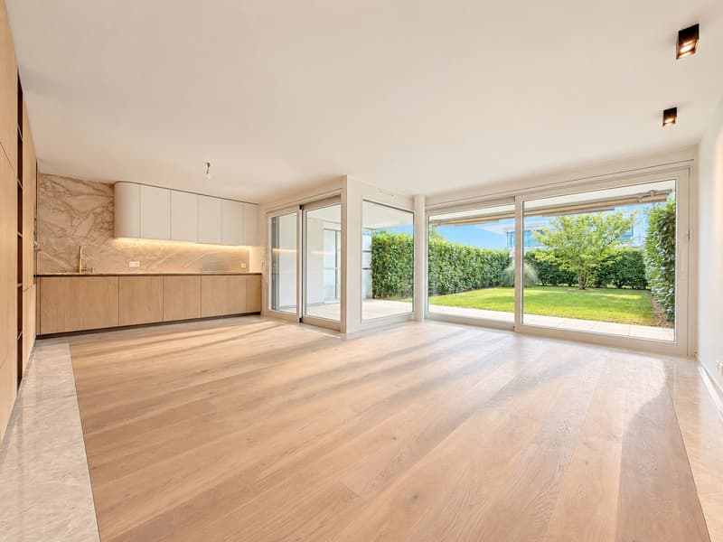 UNE ADRESSE PRIVILÉGIÉE À DEUX PAS DU LAC - ÉLÉGANT APPARTEMENT EN REZ-DE-JARDIN (1)