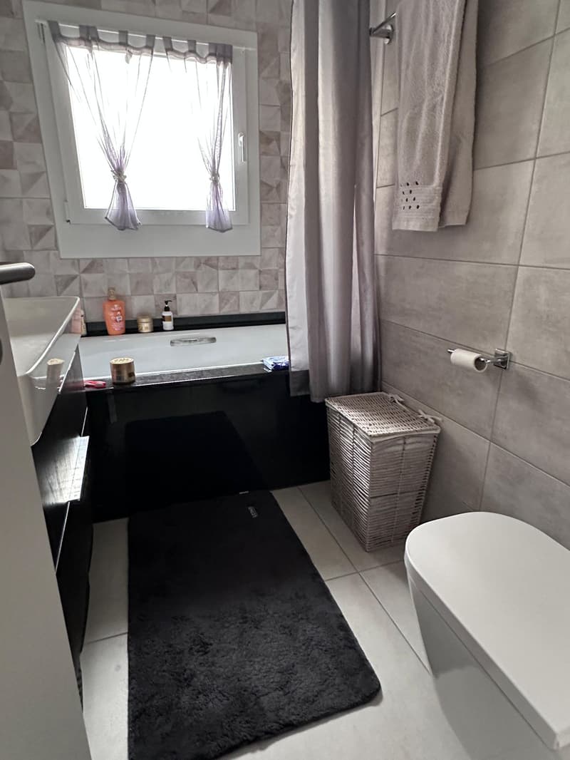 Appartement d'exception à Saxon avec terrasse dallée et jacuzzi (13)