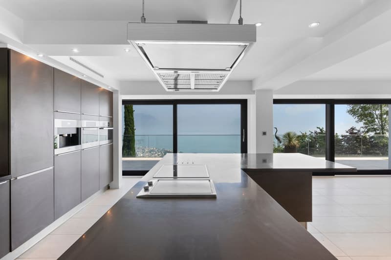 Exceptional Villa with Panoramic Views of Chardonne (4)