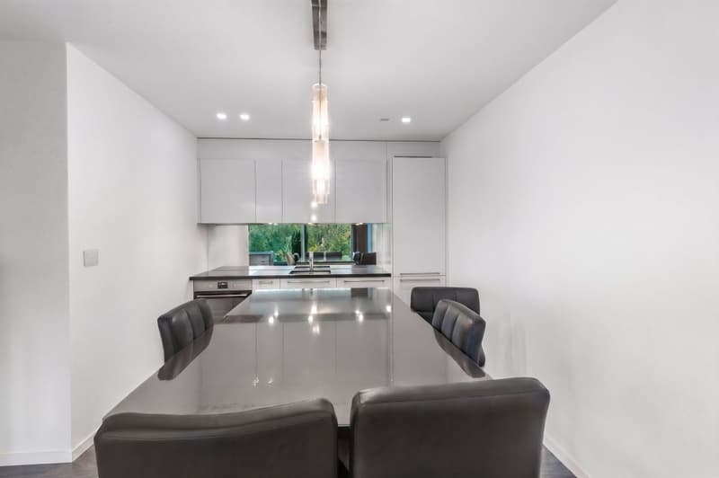 Appartement moderne de 2.5 pièces avec terrasse et jardin privatif (9)