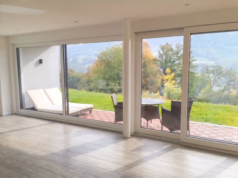 Appartement moderne de 2.5 pièces avec terrasse et jardin privatif (13)