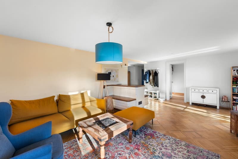 Un appartement de caractère de 5.5 pièces où le charme de l'ancien rencontre le confort du contemporain (3)
