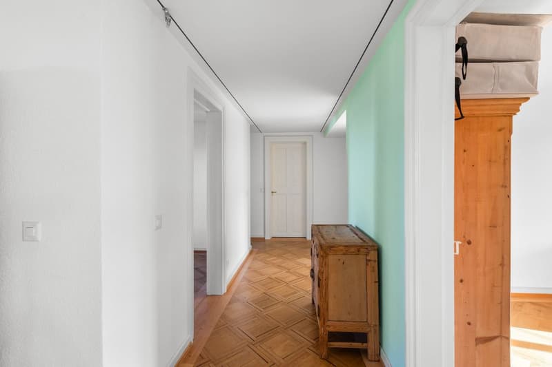 Un appartement de caractère de 5.5 pièces où le charme de l'ancien rencontre le confort du contemporain (8)