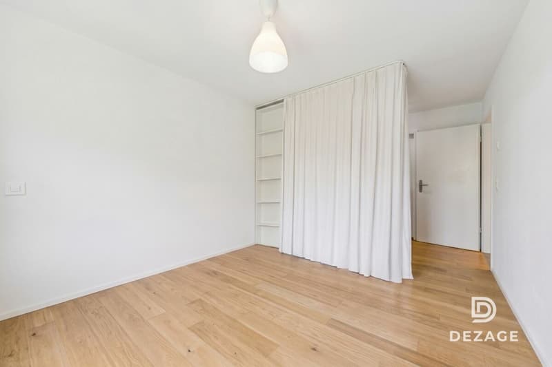 Appartement de 3,5 pièces en rez-de-jardin, idéalement situé à 5 minutes de Bulle. (10)
