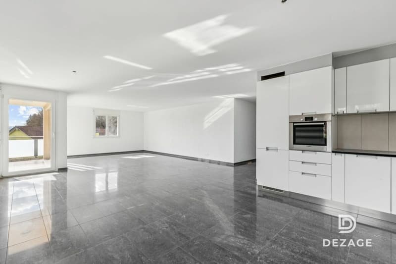 Grand appartement familial avec balcon couvert et vue sur le château d'Oron ! (6)