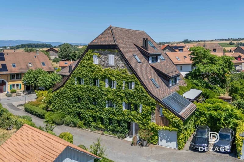 Appartement de caractère avec vue panoramique et jardin au coeur du village ! (13)