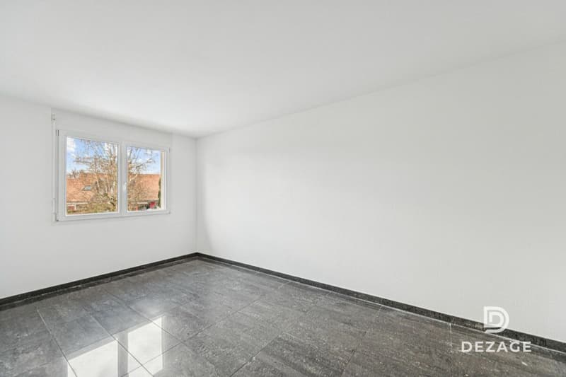 Appartement traversant aux volumes exceptionnels : 4 chambres et garage-box ! (12)