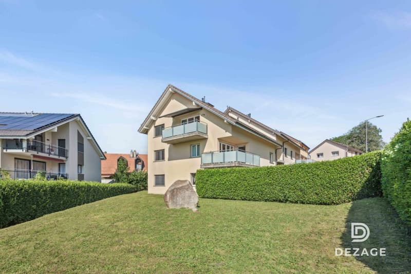 Grand appartement familial avec balcon couvert et vue sur le château d'Oron ! (11)