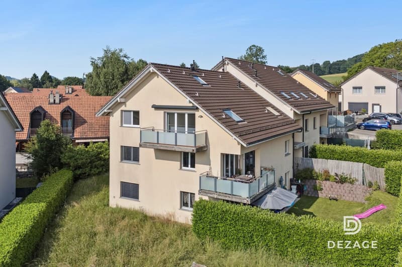 Grand appartement familial avec balcon couvert et vue sur le château d'Oron ! (12)