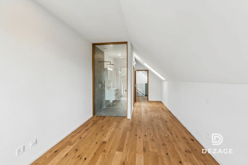 Magnifique duplex moderne en plein centre du village de Bassins (13)