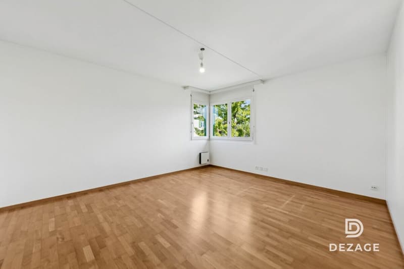 Spacieux appartement avec potentiel pour 5,5 pièces, au coeur du village ! (7)