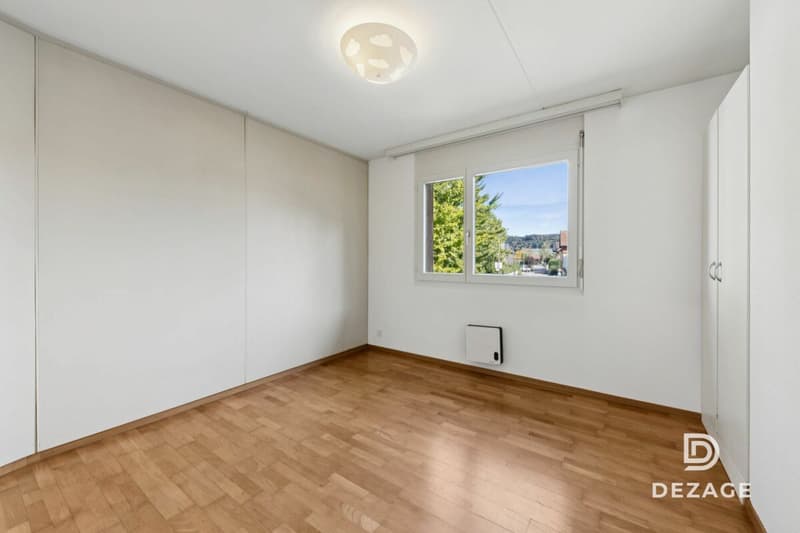 Spacieux appartement avec potentiel pour 5,5 pièces, au coeur du village ! (9)