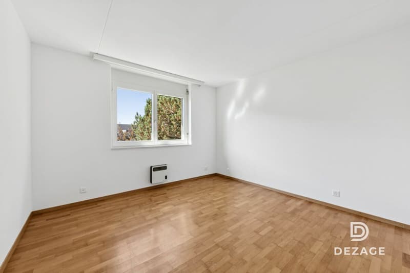 Spacieux appartement avec potentiel pour 5,5 pièces, au coeur du village ! (8)