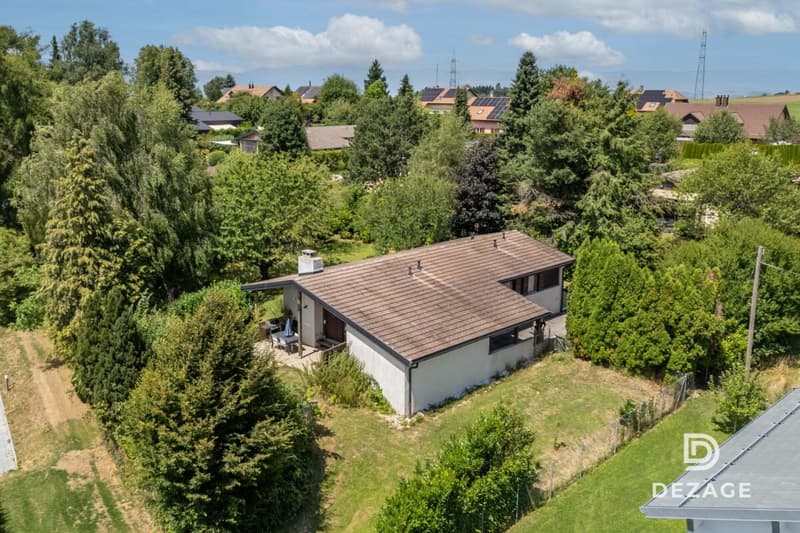 Maison à rénover avec potentiel d'agrandissement sur une vaste parcelle arborée ! (2)