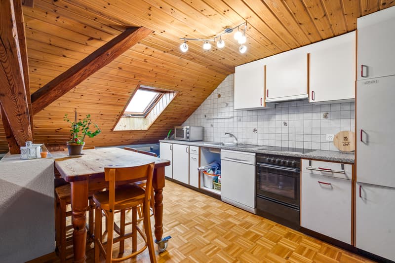 Spacieuse maison familiale au coeur du village de Vallamand (7)