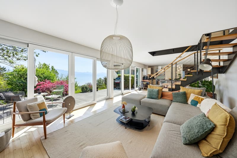 Grande villa lumineuse avec vue lac et rendement locatif (9)