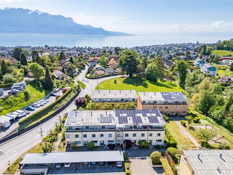Maison mitoyenne spacieuse avec échappée sur le lac (12)
