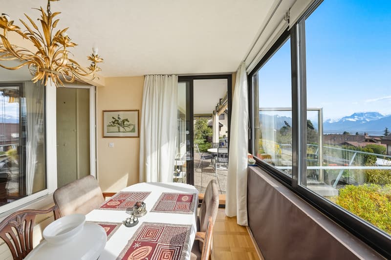 Appartement de 4,5 pièces avec jardin, vue lac et montagnes (7)