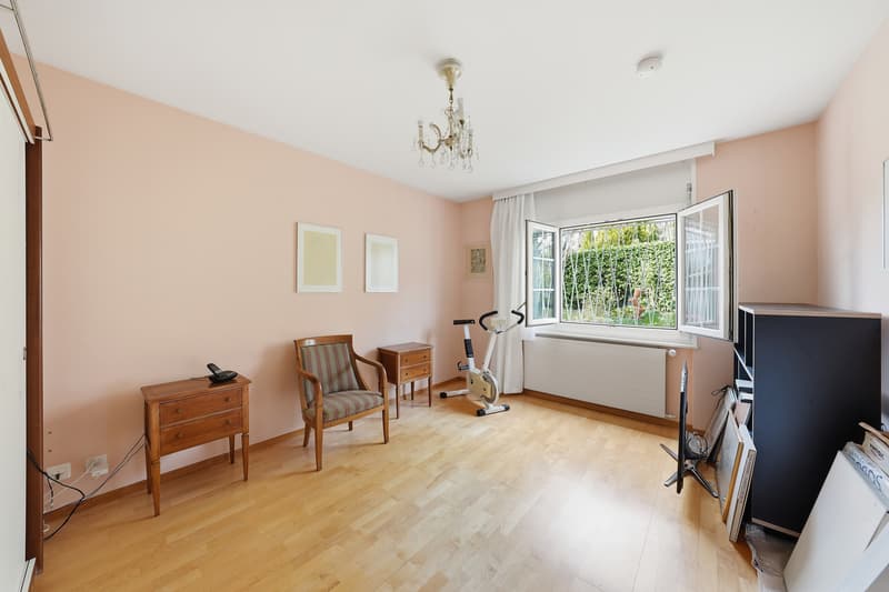Appartement de 4,5 pièces avec jardin, vue lac et montagnes (9)