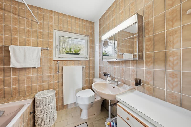 Appartement de 4,5 pièces avec jardin, vue lac et montagnes (11)