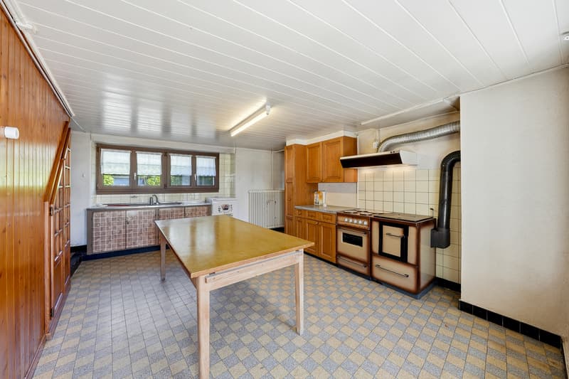 Maison villageoise de caractère à rénover (5)