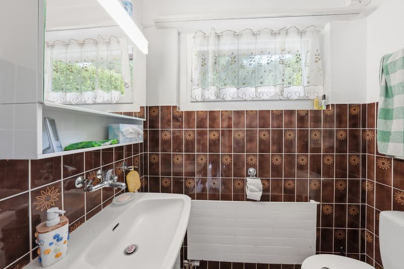 Superbe villa familiale de 5.5 pièces avec grand jardin et vue dégagée (8)