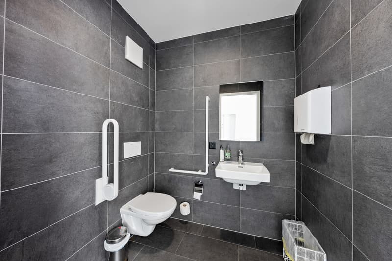 Immeuble commercial de rendement 5,45% (8)