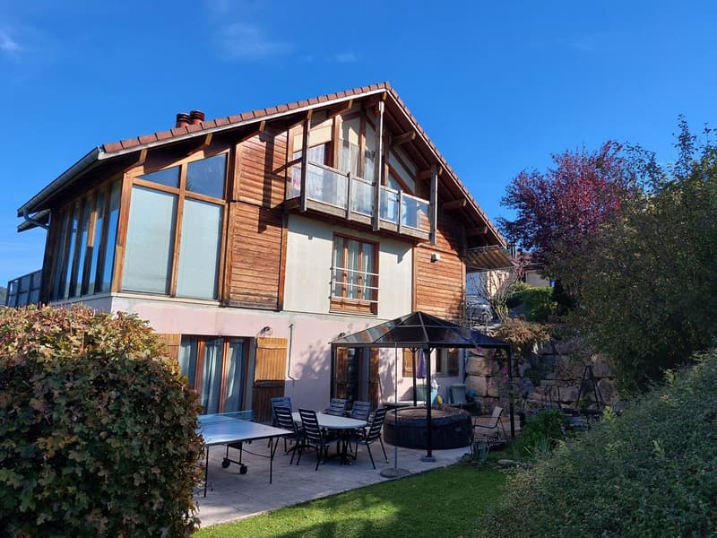 Spacieuse villa avec appartement indépendant au rez inférieur (2)
