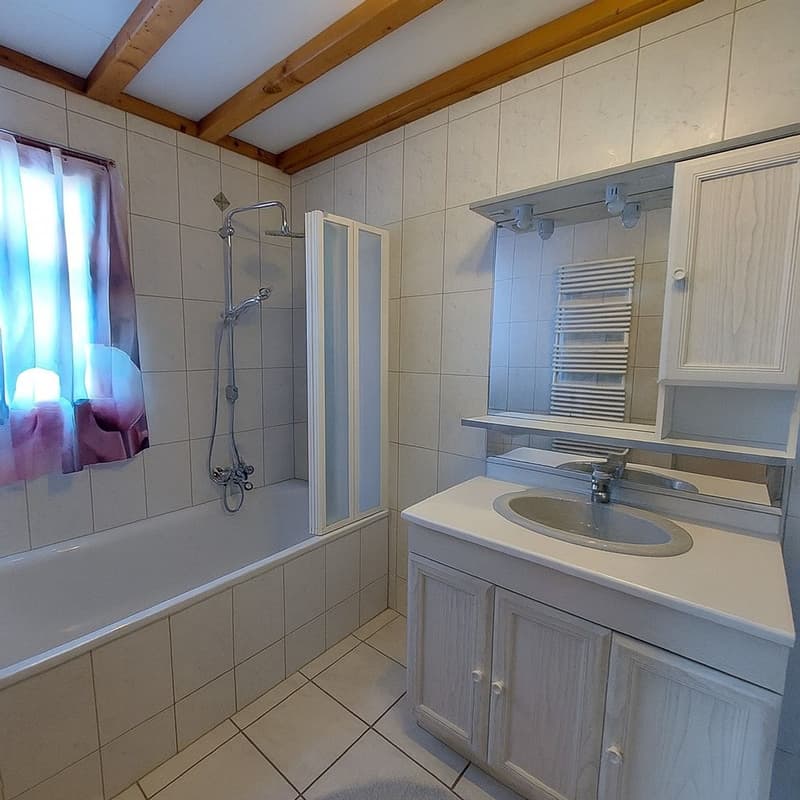 Spacieuse villa avec appartement indépendant au rez inférieur (11)