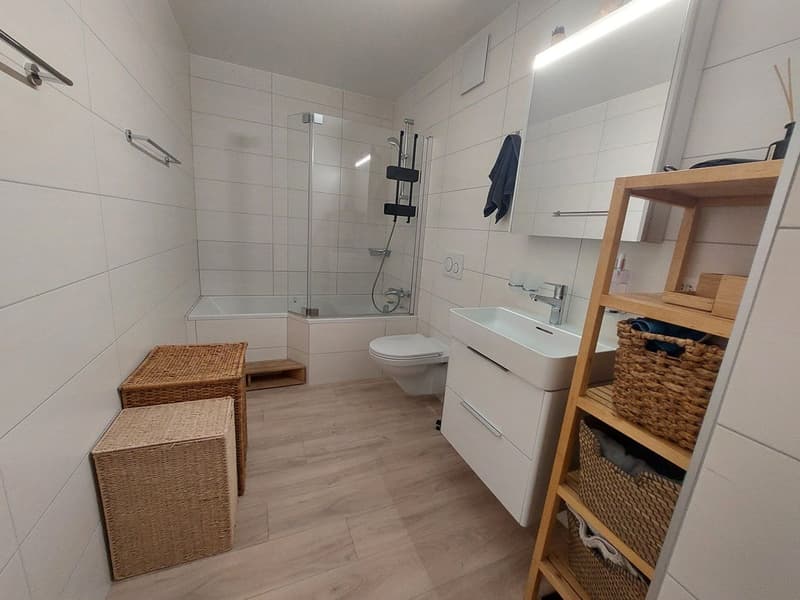 Appartement moderne de 3,5 pièces bénéficiant d'une terrasse et d'un garage (6)