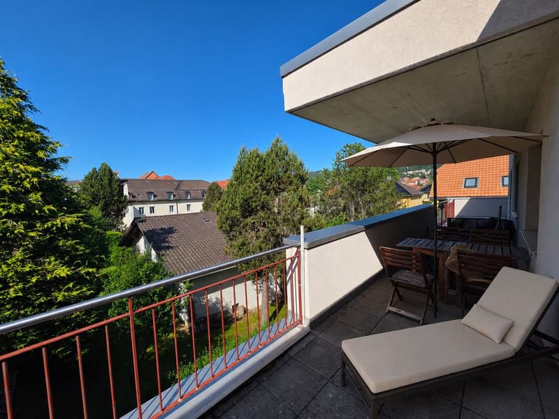 Appartement en attique avec terrasse, garage double et place de parc extérieure (1)