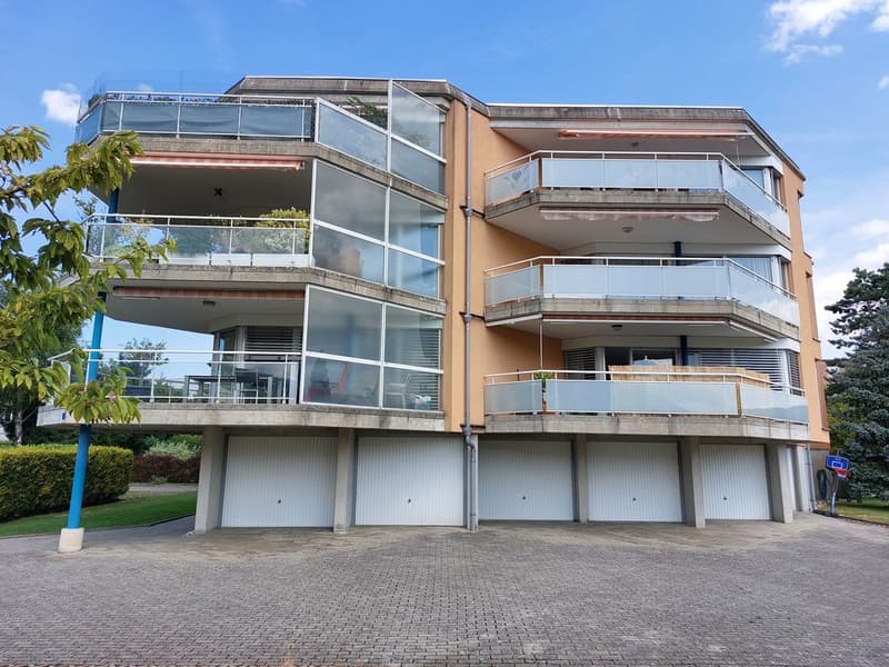 En exclusivité appartement  exceptionnel de 160 m² habitables, agrémenté d'une terrasse de 28 m² et d'un garage-box. (12)