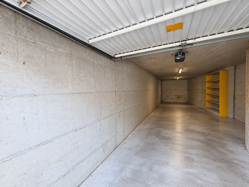 Appartement 5,5 pièces avec  terrasse, garage double et place de parc extérieure (12)