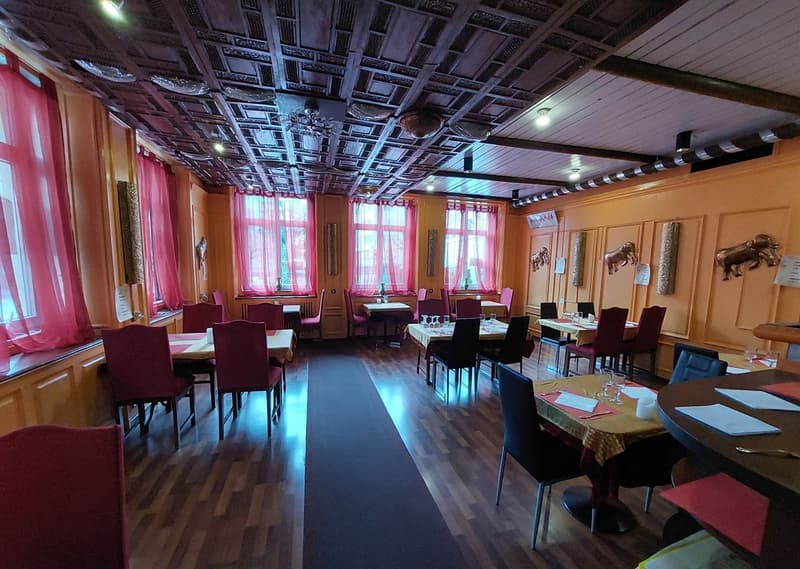 Immeuble de rendement avec un restaurant et 15 chambres (5)