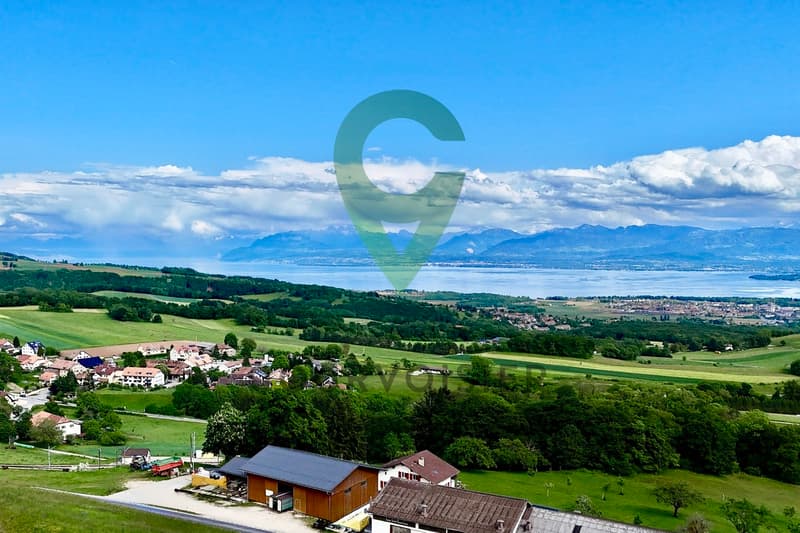 Appartement d'exception avec vue panoramique à 10 minutes de Vich (12)