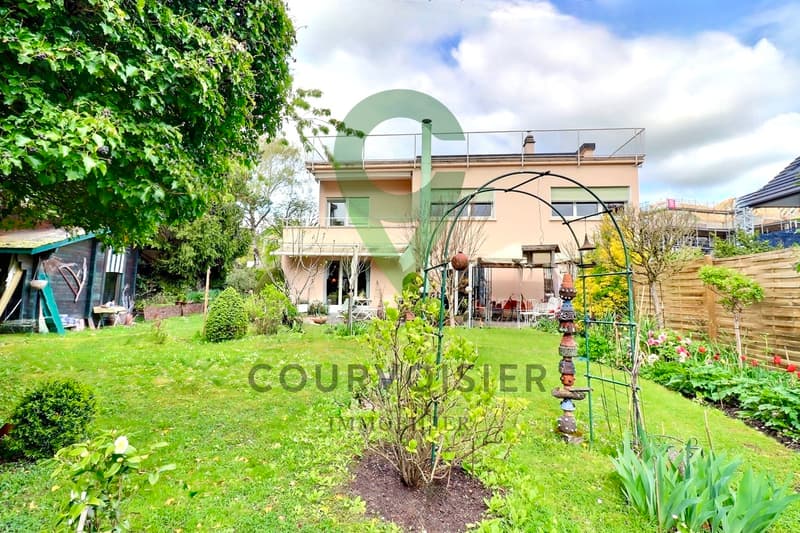 Maison de caractère avec 2 appartements à deux pas de Tartegnin (6)