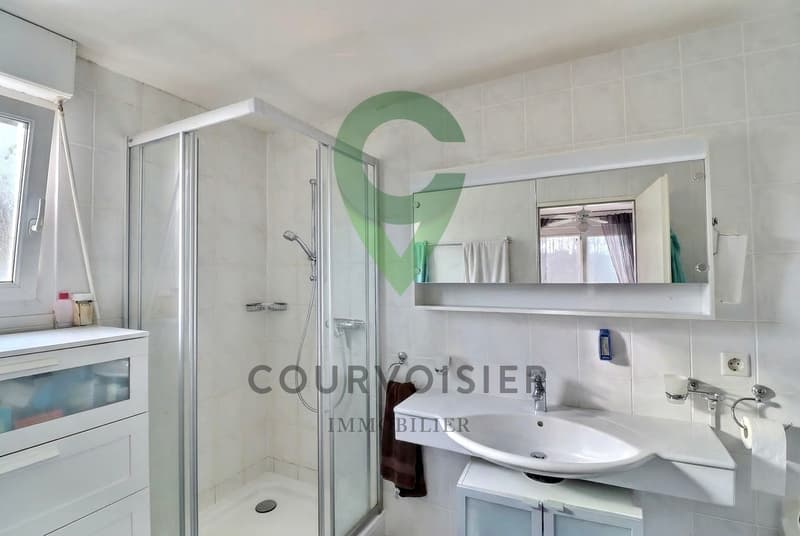 Maison spacieuse avec appartement séparé (13)