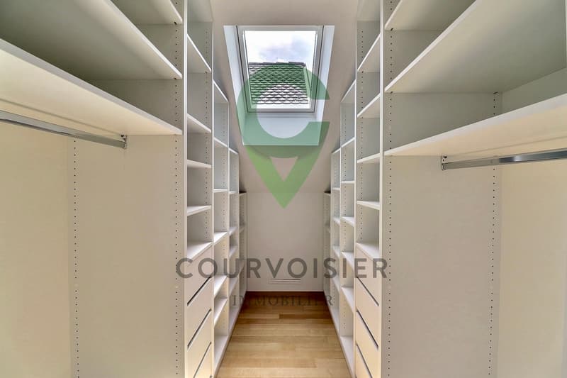 Magnifique duplex avec splendide vue sur le lac et les Alpes (9)