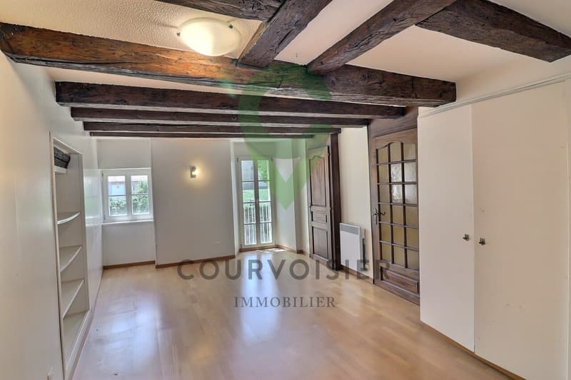 Maison villageoise de 6 pièces à rénover au coeur d'Estavayer-le-lac (9)