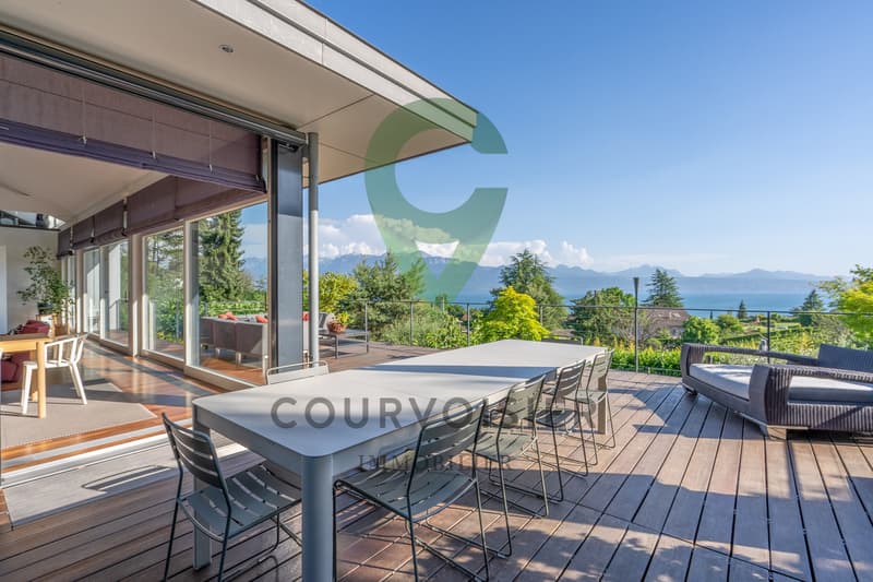 Superbe villa contemporaine avec vue panoramique et piscine miroir (4)