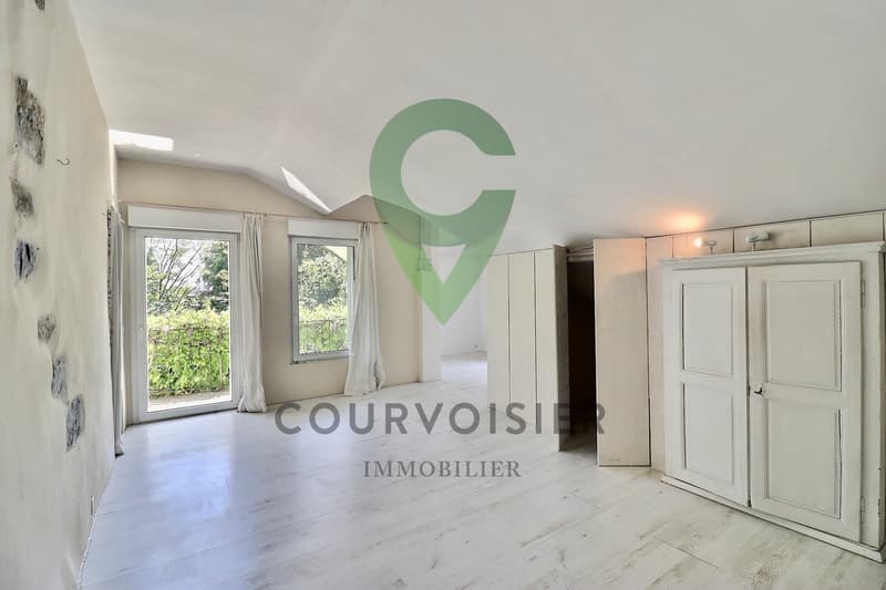 Demeure de caractère avec 2 logements et grand potentiel d'aménagement (7)