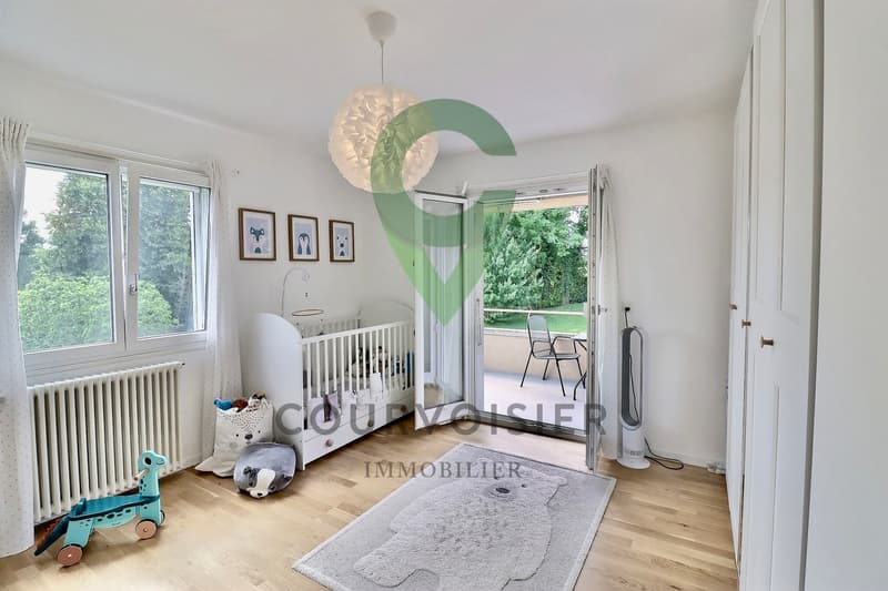 Bel appartement PPE de 6.5 pièces avec piscine privée (5)