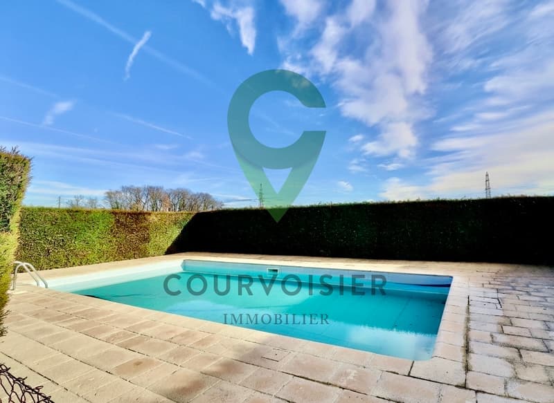 Appartement à rafraîchir avec vue dégagée et piscine de résidence (11)