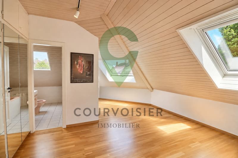 Villa contemporaine avec 2 logements, jardin et piscine à Rolle (8)