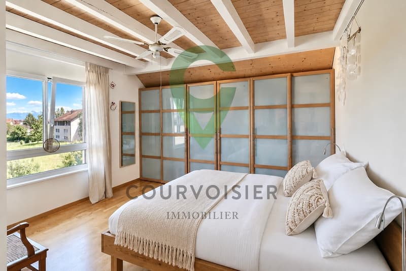 Confortable duplex en attique avec cachet et vue dégagée près de Nyon (5)